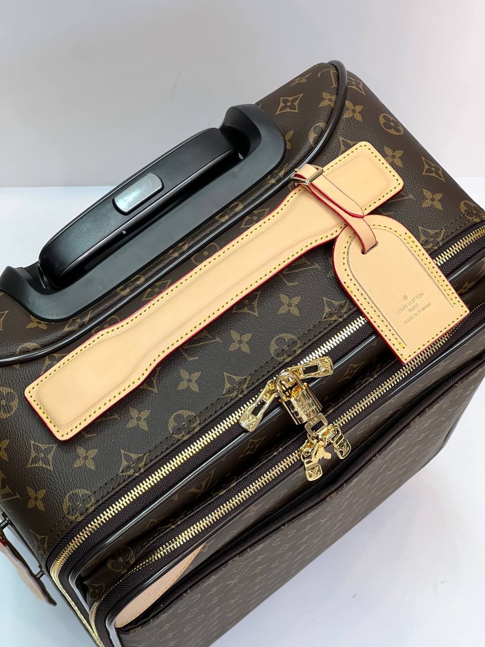 Чемодан Louis Vuitton